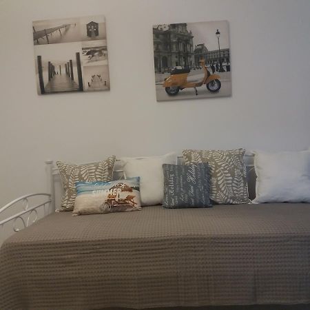 Nikoletta Rooms Parikia  Exterior photo