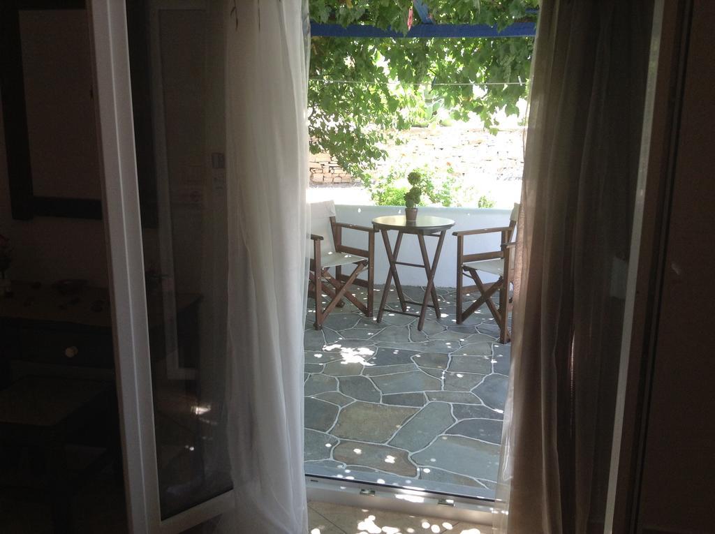 Nikoletta Rooms Parikia  Room photo