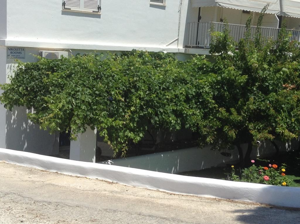 Nikoletta Rooms Parikia  Exterior photo